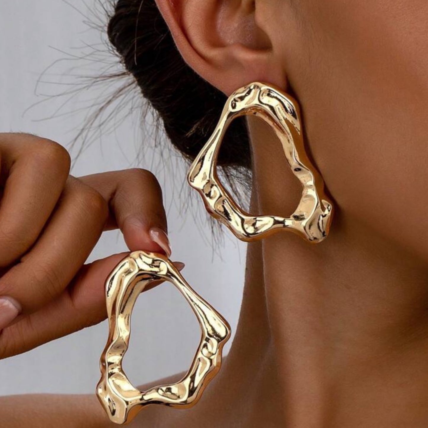 It’s Complicated Earrings - Gold