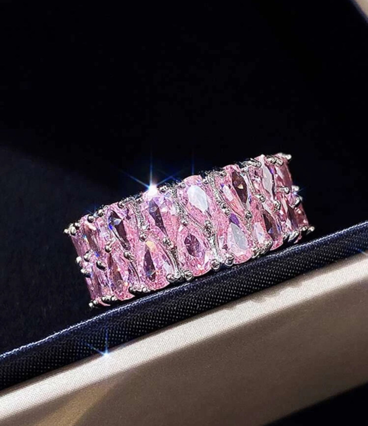 Lovely Luxe Ring - Pink