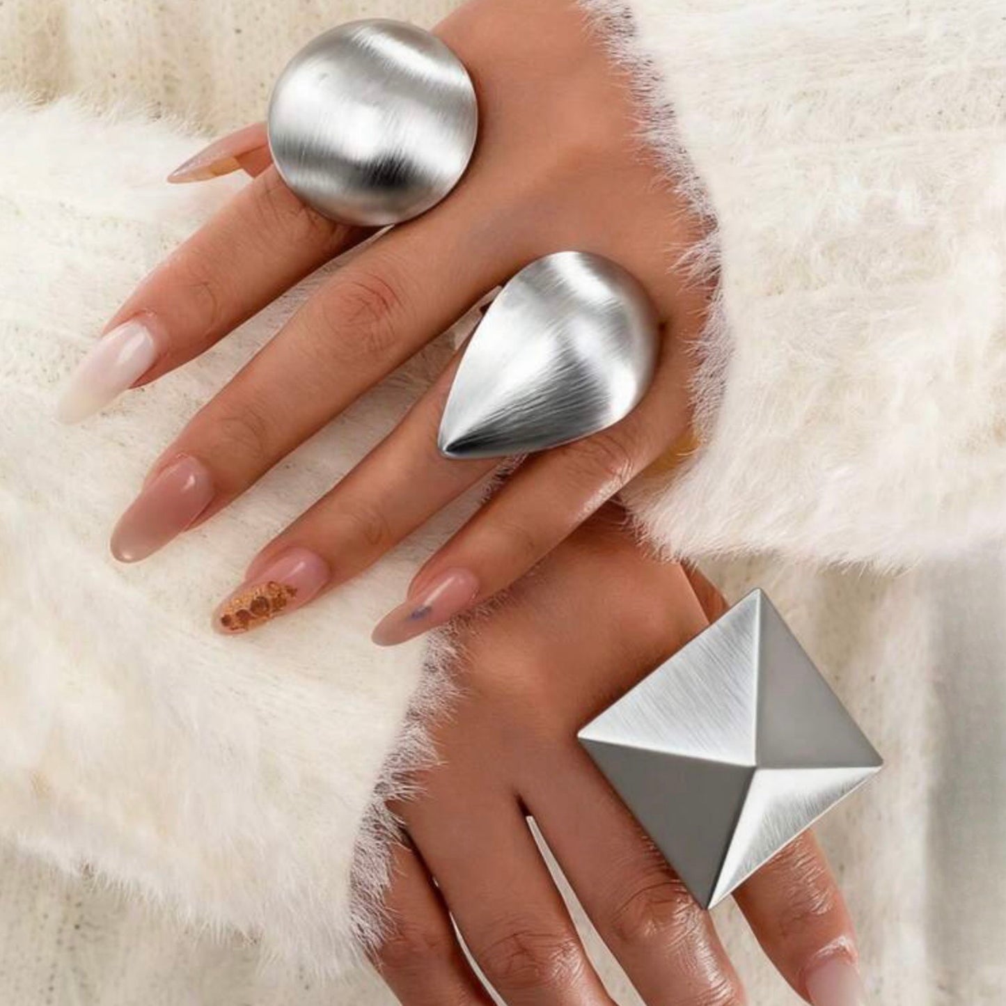 Divine Dynasty Ring Set - Gold