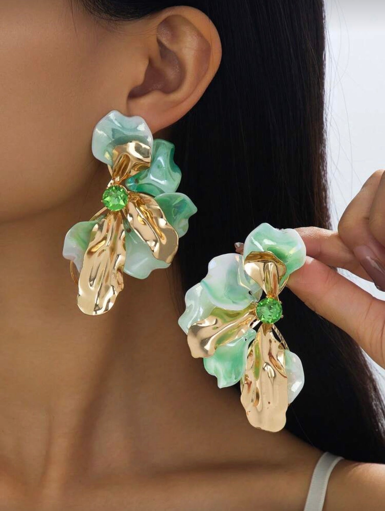 Capri Earrings - Pink