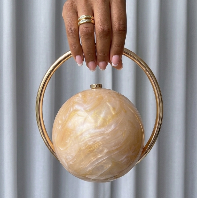 Aura Clutch - Gold