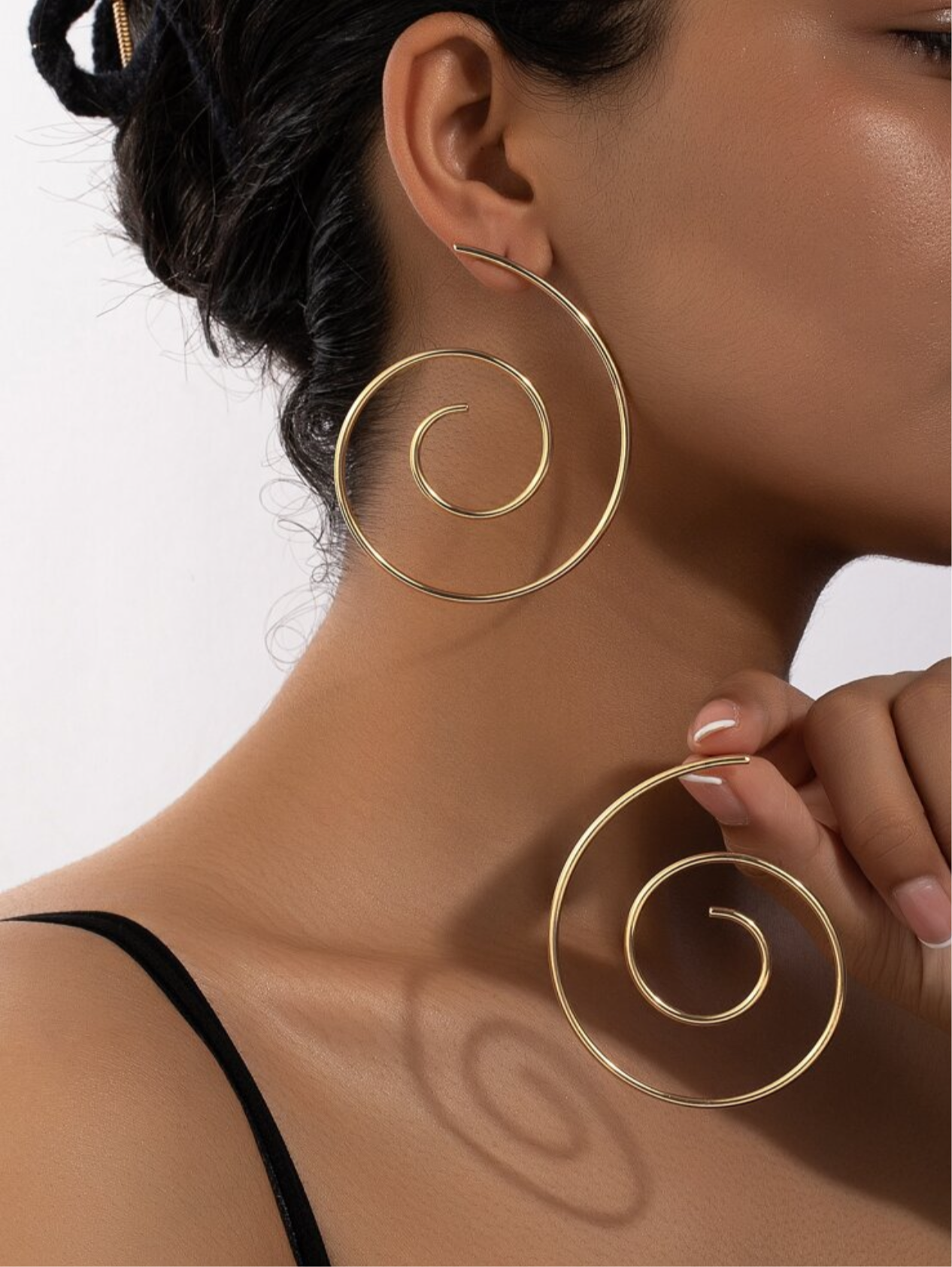 Hypnotic Earrings - Gold