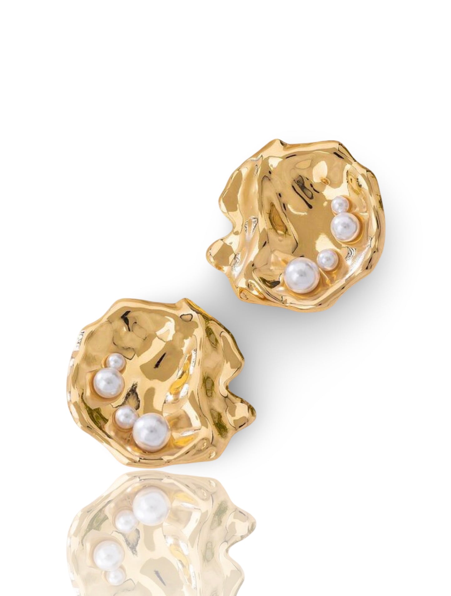 Scallop Pearl Earrings - Gold