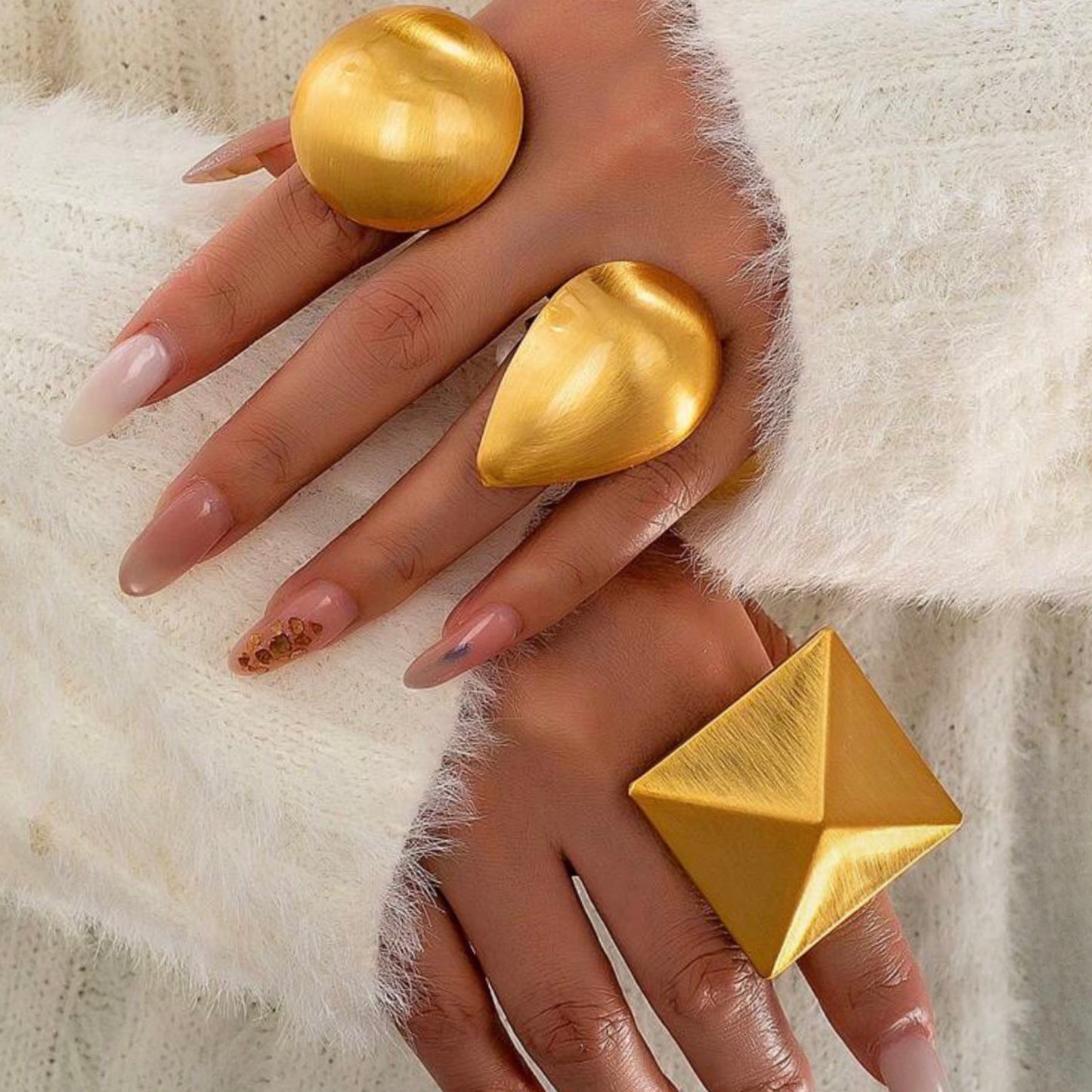 Divine Dynasty Ring Set - Gold