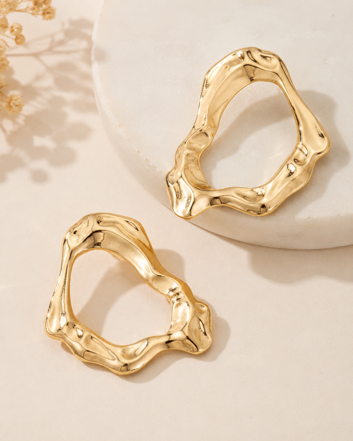 It’s Complicated Earrings - Gold