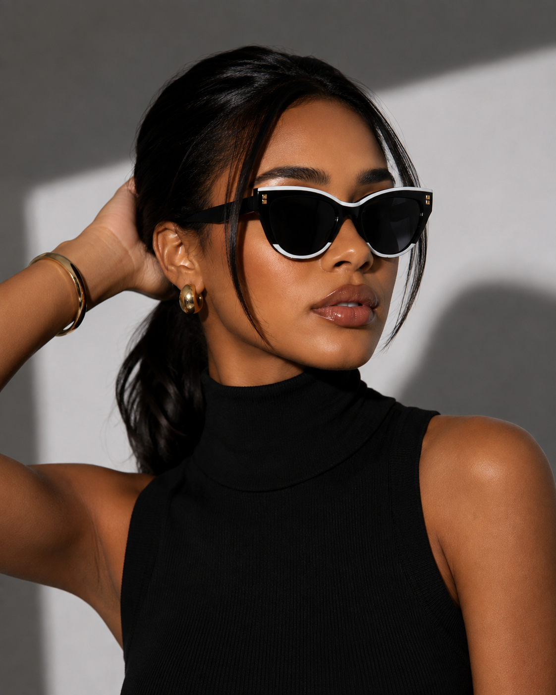 Classic Cat Eye Sunglasses - Black