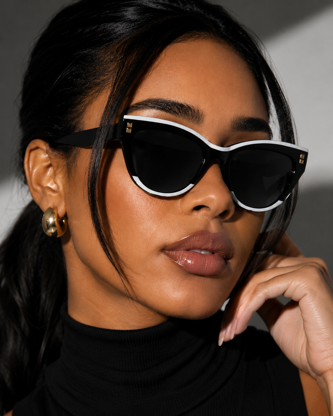 Classic Cat Eye Sunglasses - Black